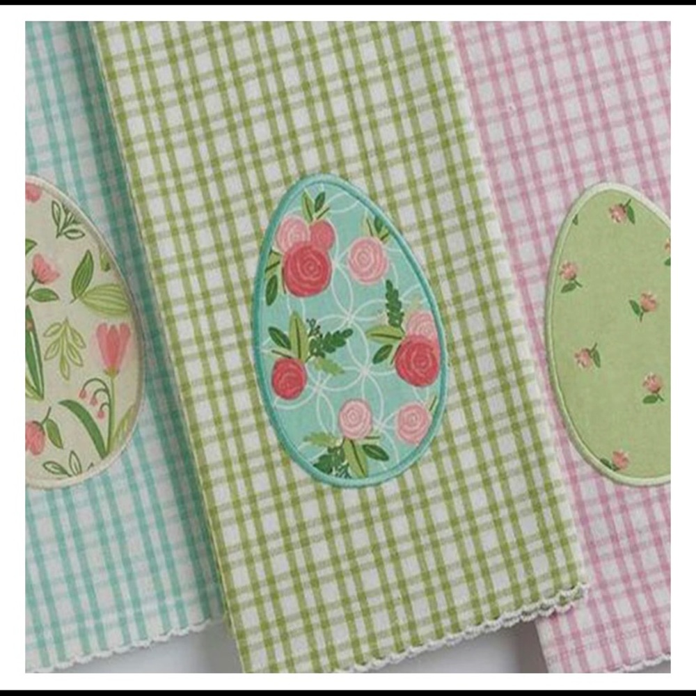 Set of 3 embroidered dishtowels